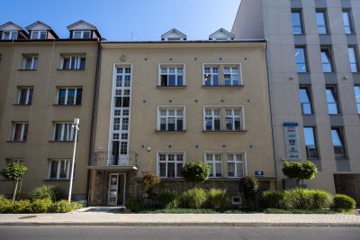 Zmodernizowana kamienica przy ul. Poniatowskiego 10 wsp&oacute;łcześnie. Fot. Grzegorz Bukała UM Rzeszowa